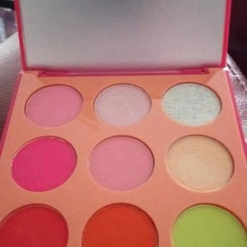 Morphe Vibrant Eyeshadow Palette - Pink, Green, Orange
